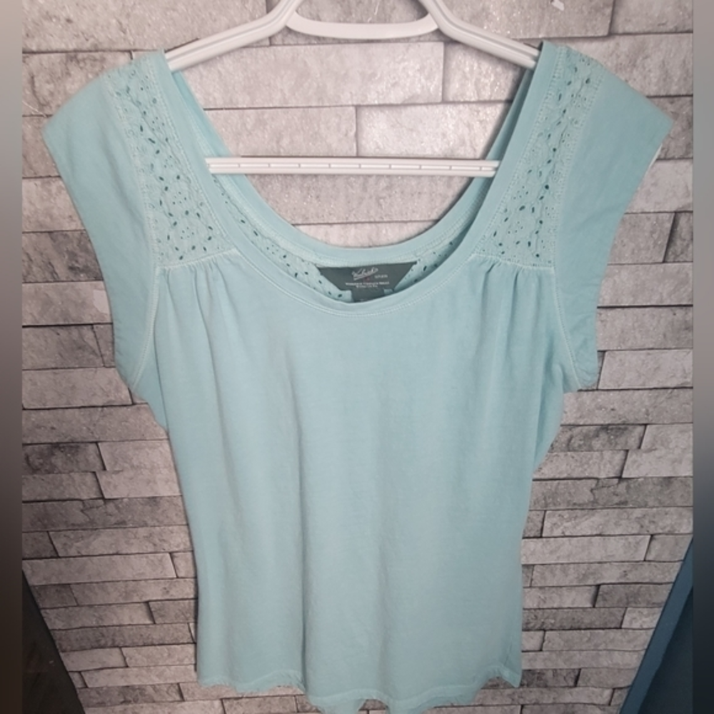 Woolrich baby blue tank top lace‎ detail size medium